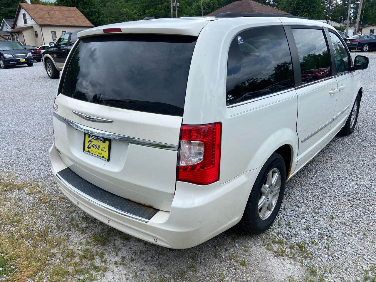 Chrysler Town & Country Touring 2012