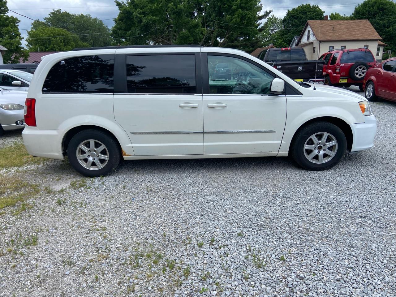 Chrysler Town & Country Touring 2012