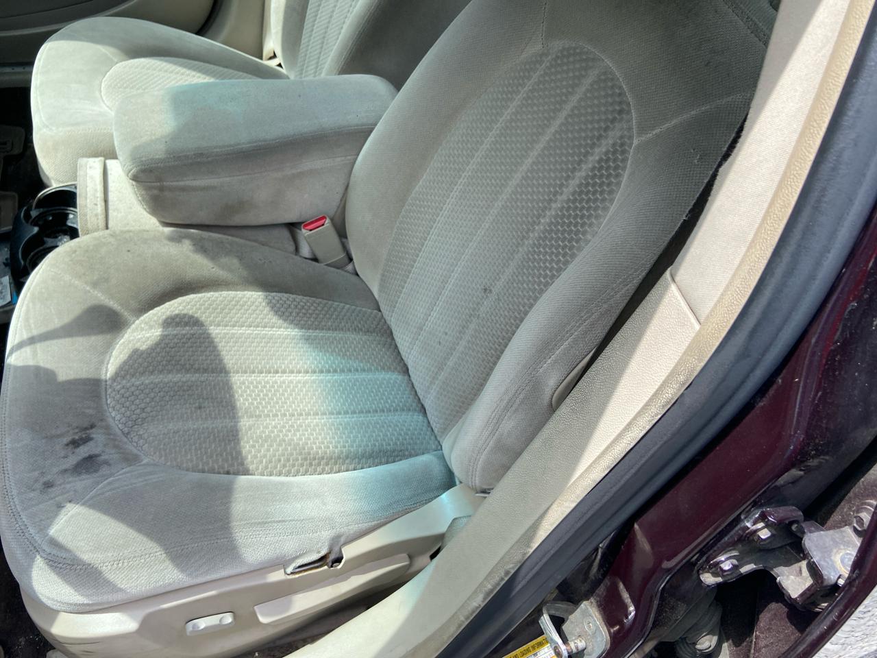 Buick Lucerne CX 2008
