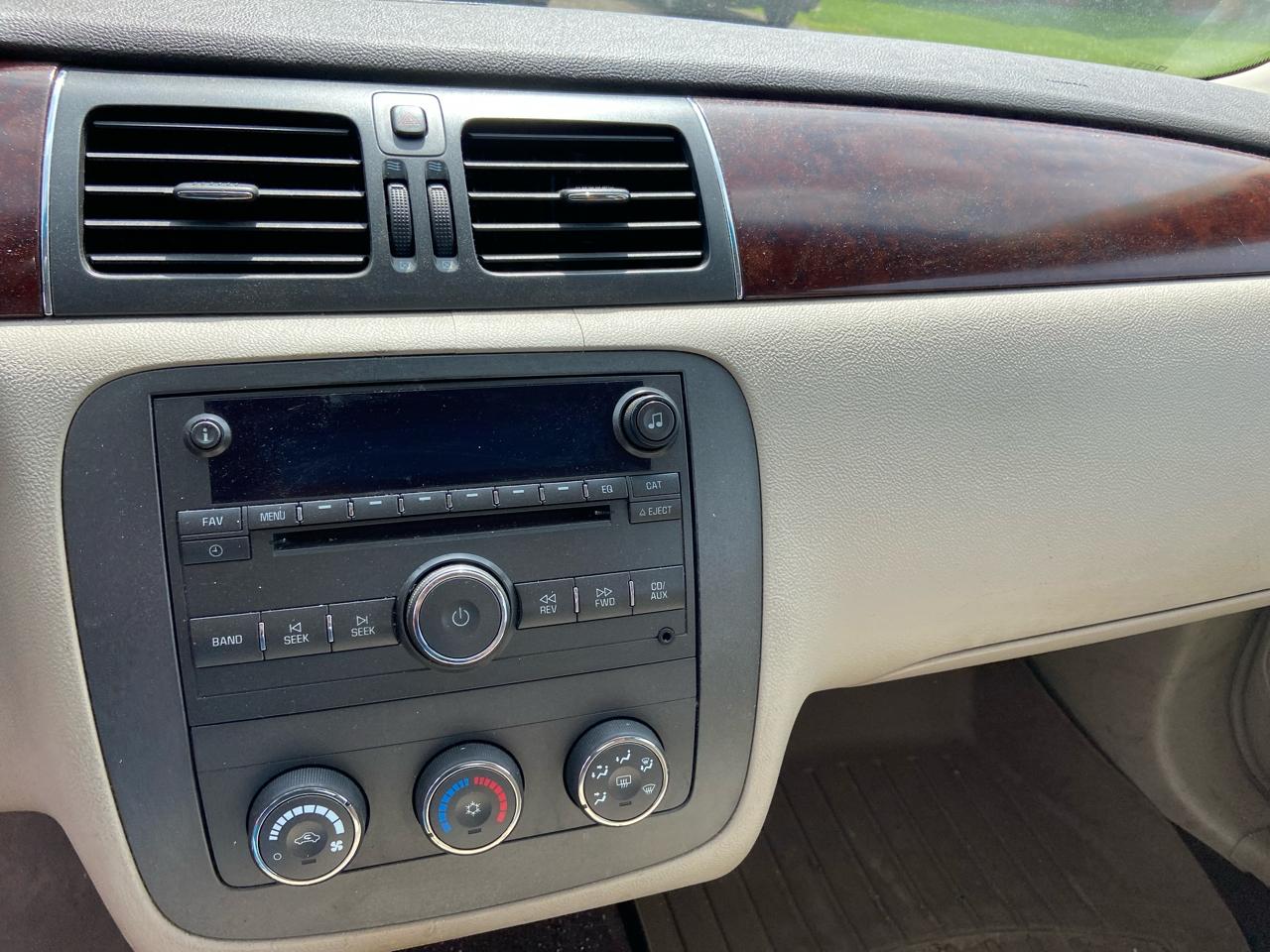 Buick Lucerne CX 2008