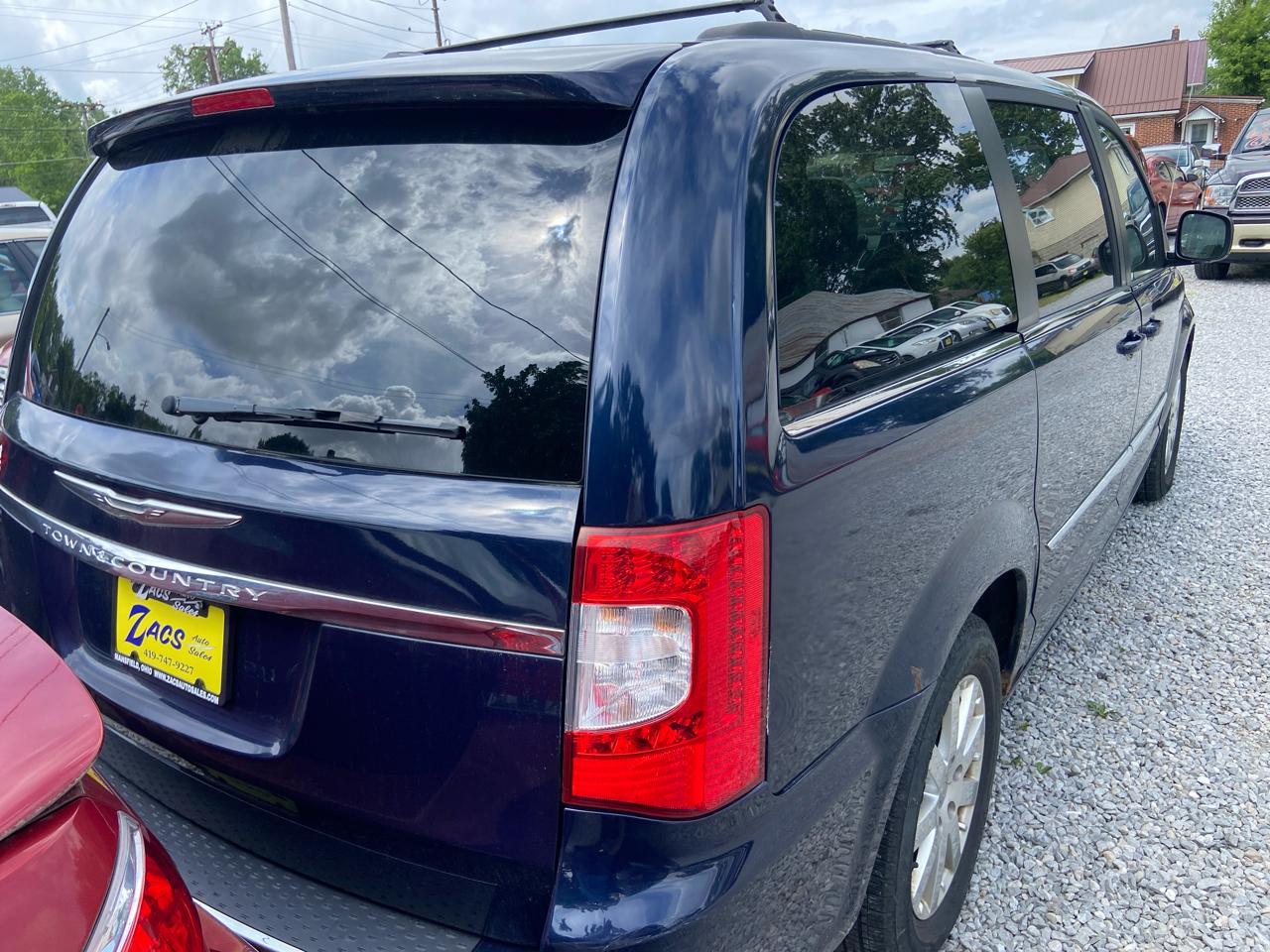 Chrysler Town & Country Touring 2013