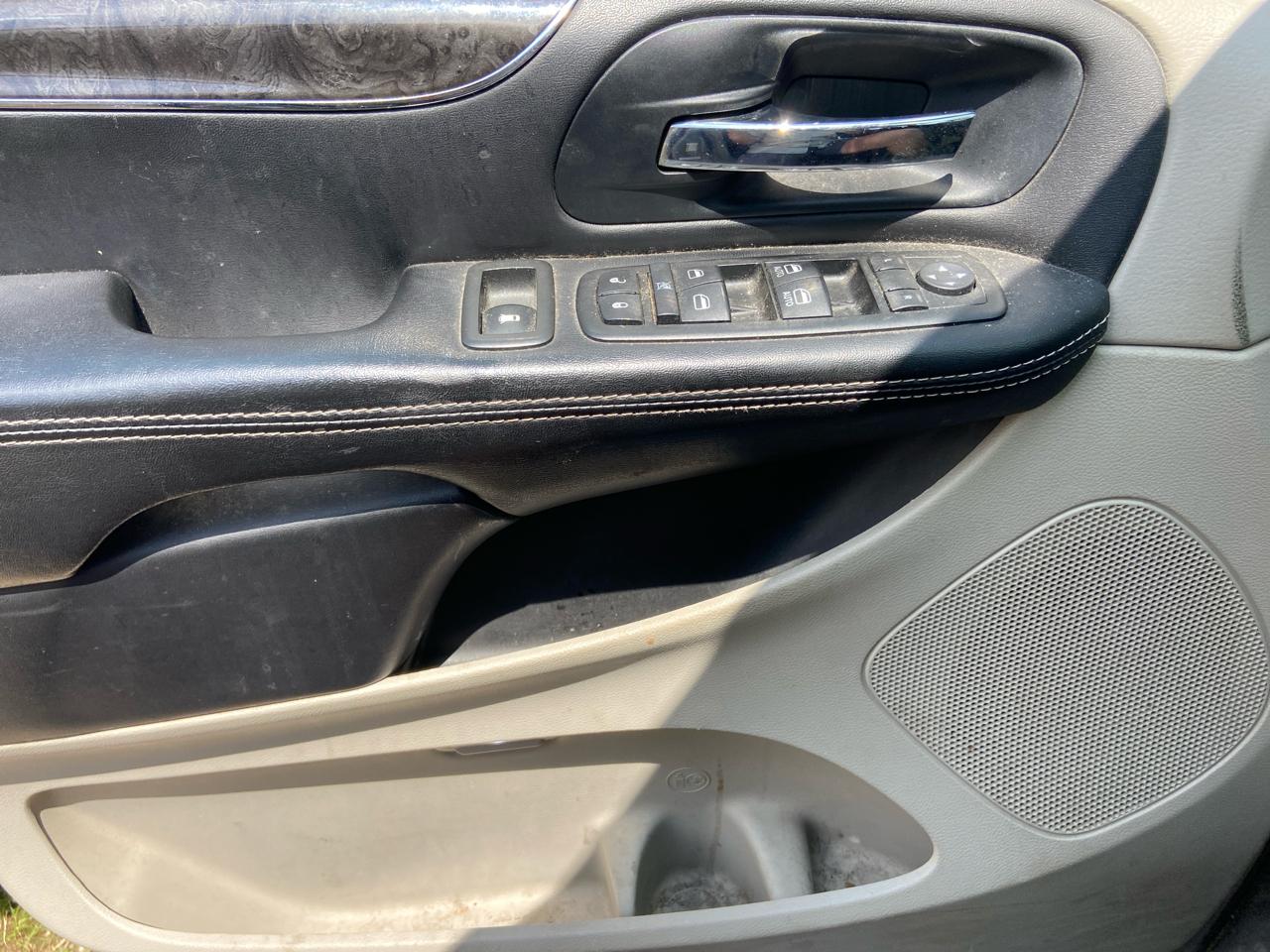 Chrysler Town & Country Touring 2014