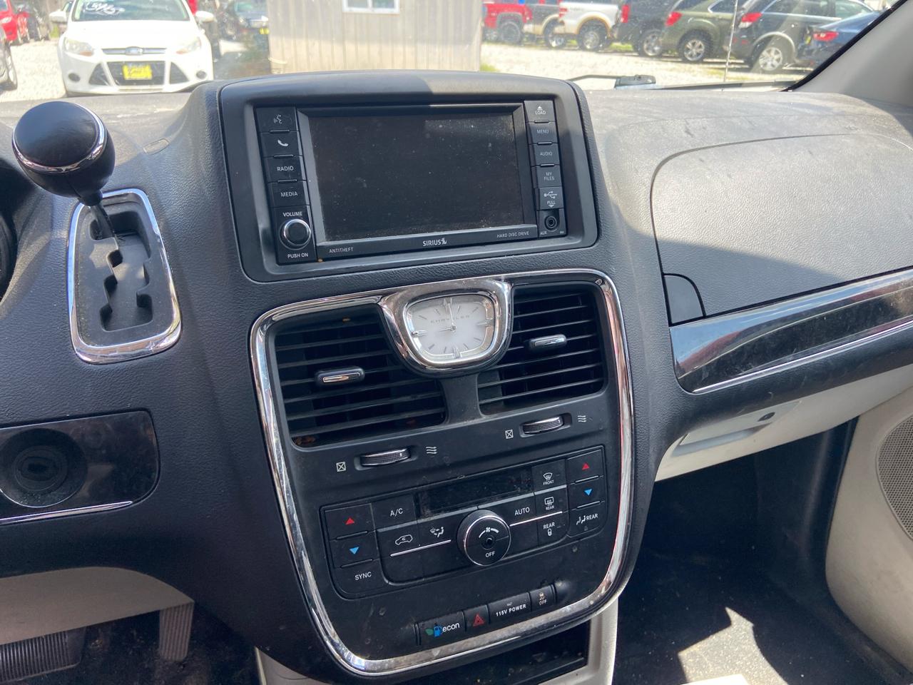 Chrysler Town & Country Touring 2014