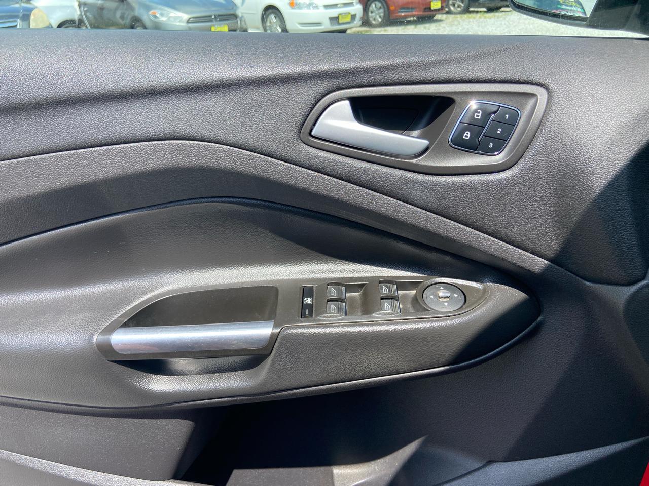 Ford Escape Titanium FWD 2014