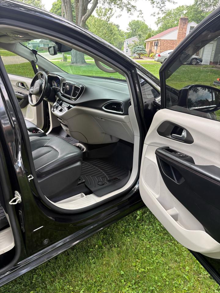 Chrysler Pacifica Touring-L 2020