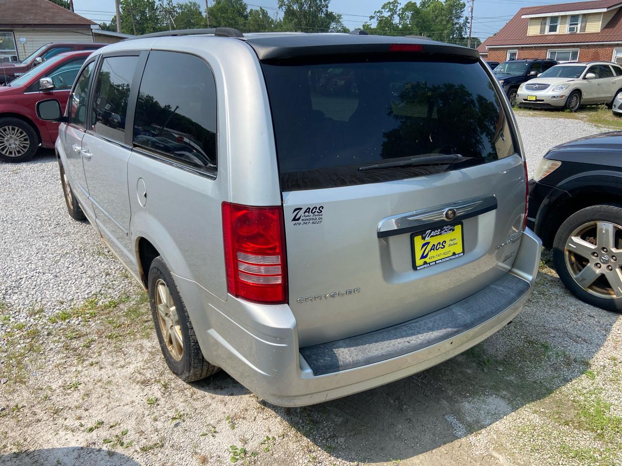 Chrysler Town & Country Touring 2010