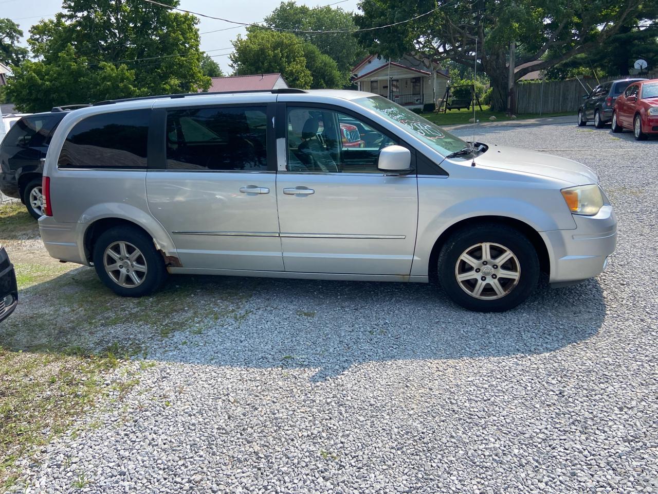 Chrysler Town & Country Touring 2010