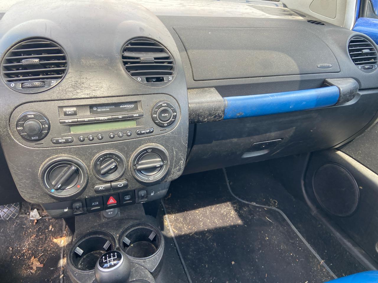 Volkswagen New Beetle GLS 1.8L 2003
