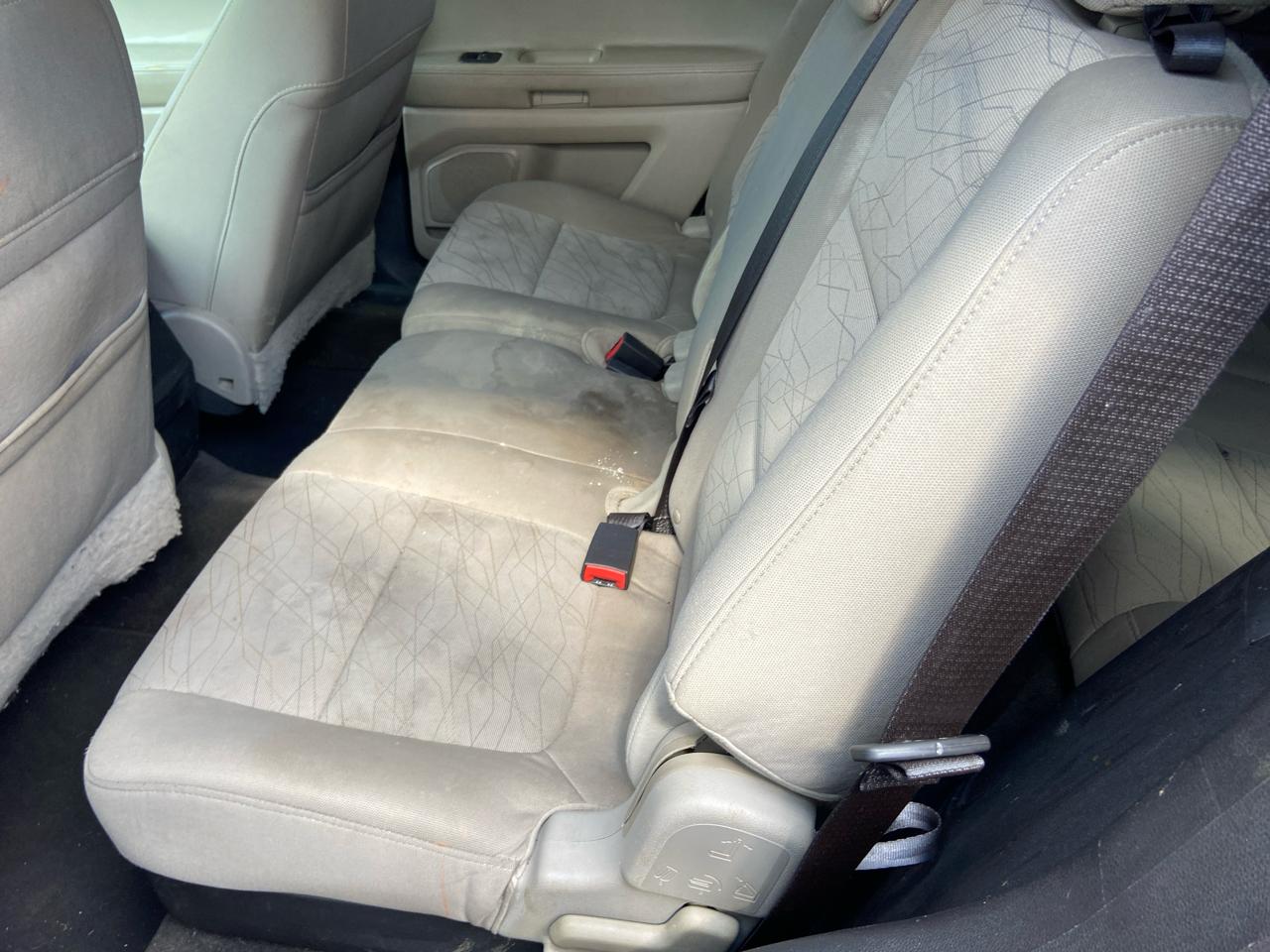 Ford Explorer Base 4WD 2011