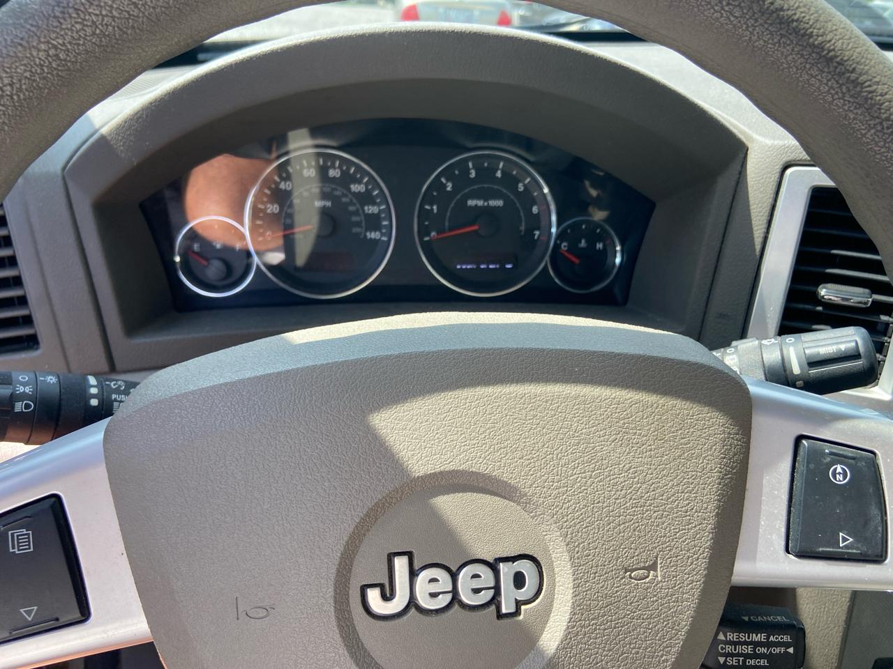 Jeep Grand Cherokee Laredo 4WD 2008