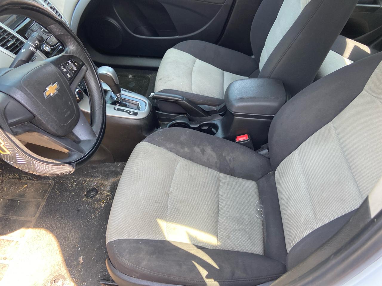 Chevrolet Cruze LS Auto 2013