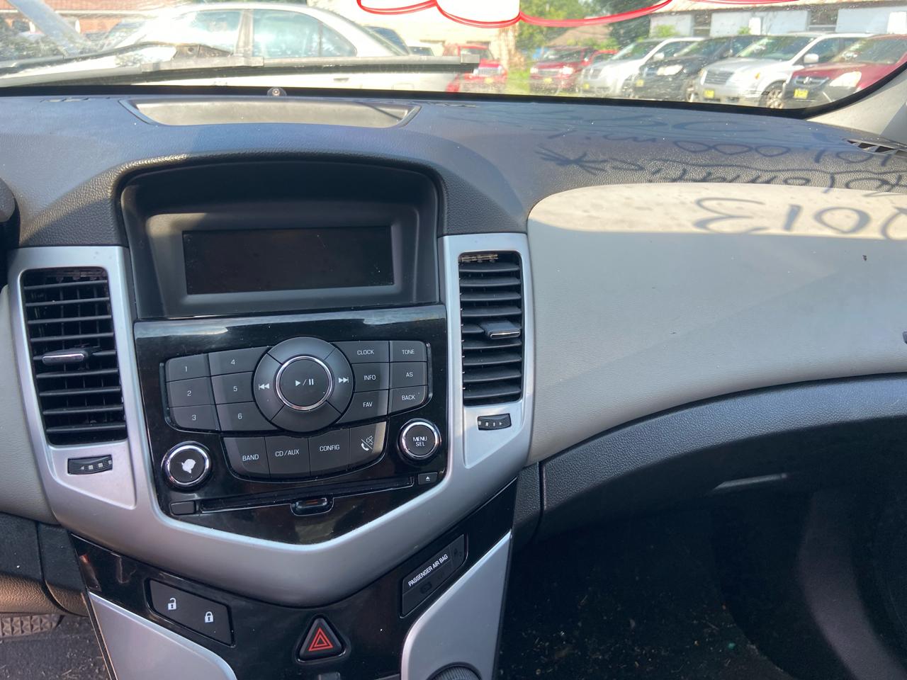 Chevrolet Cruze LS Auto 2013