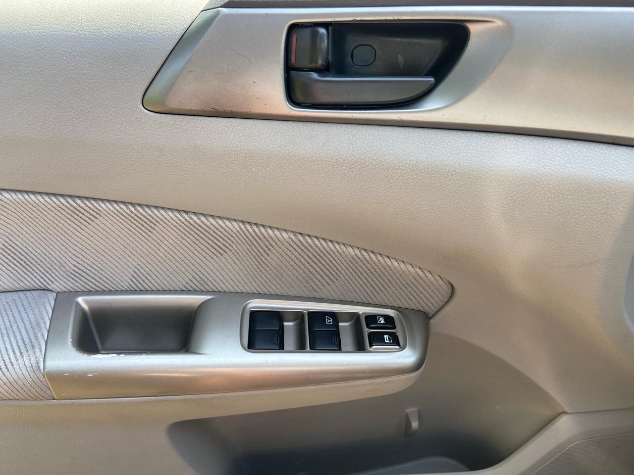 Subaru Forester 2.5X 2009