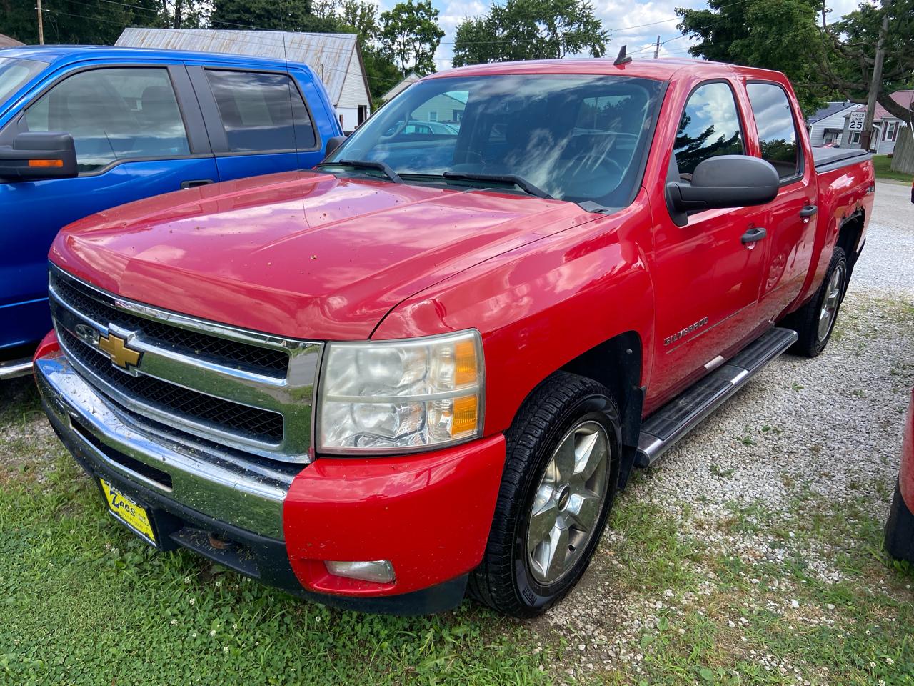 Chevrolet Silverado 1500 LT Crew Cab 4WD 2011