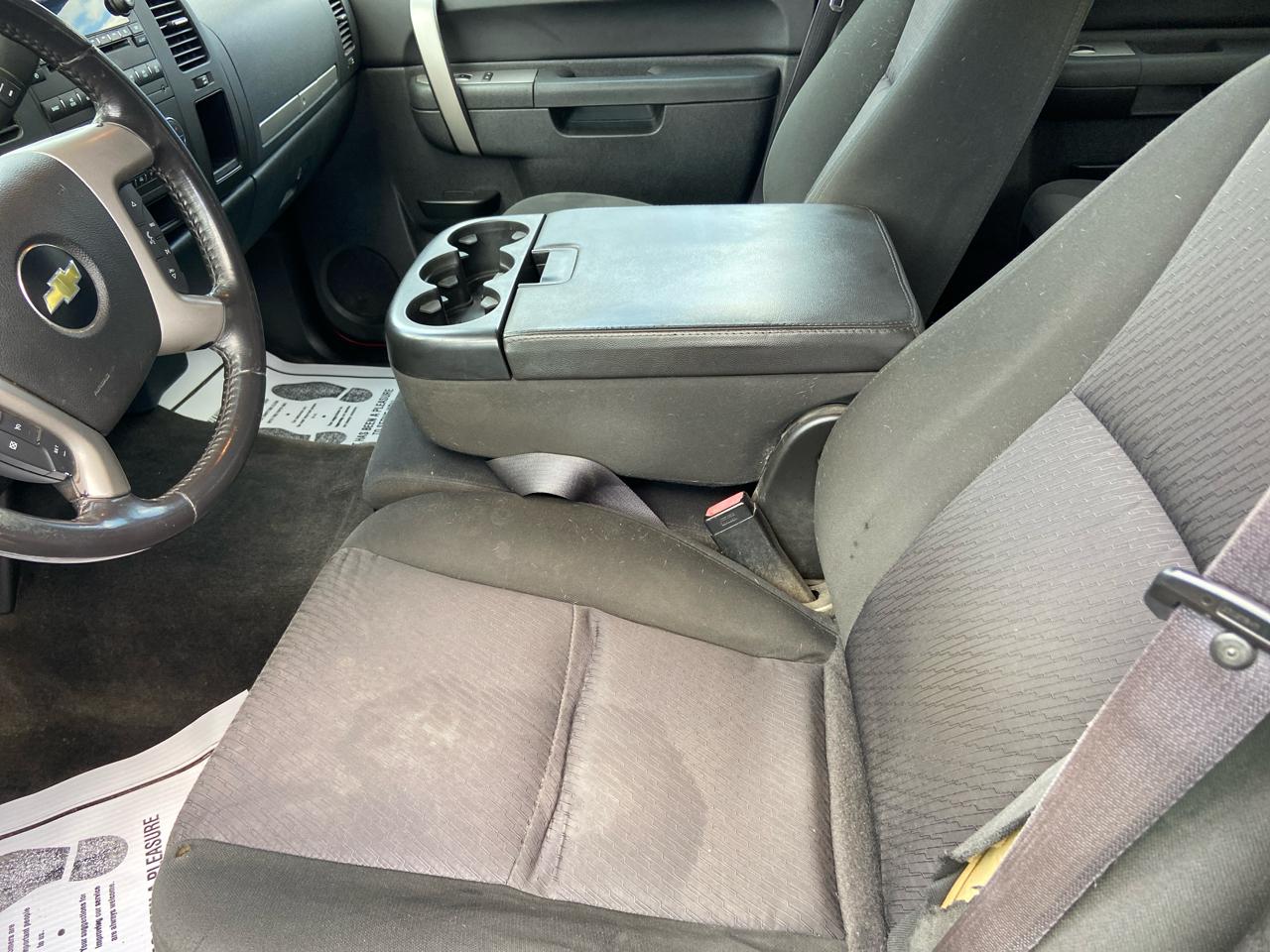 Chevrolet Silverado 1500 LT Crew Cab 4WD 2011
