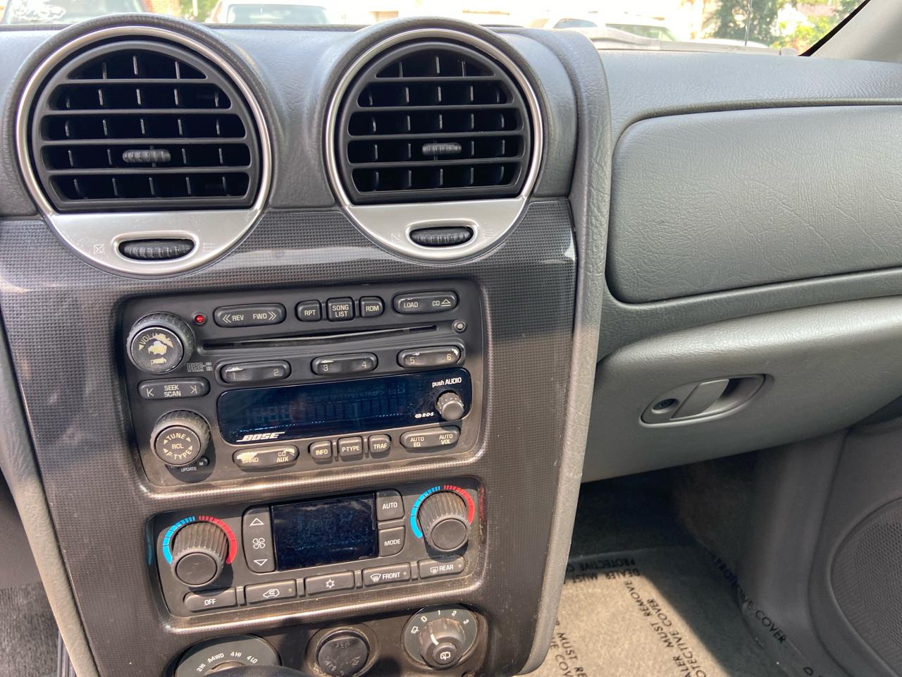 GMC Envoy XUV SLE 4WD 2004