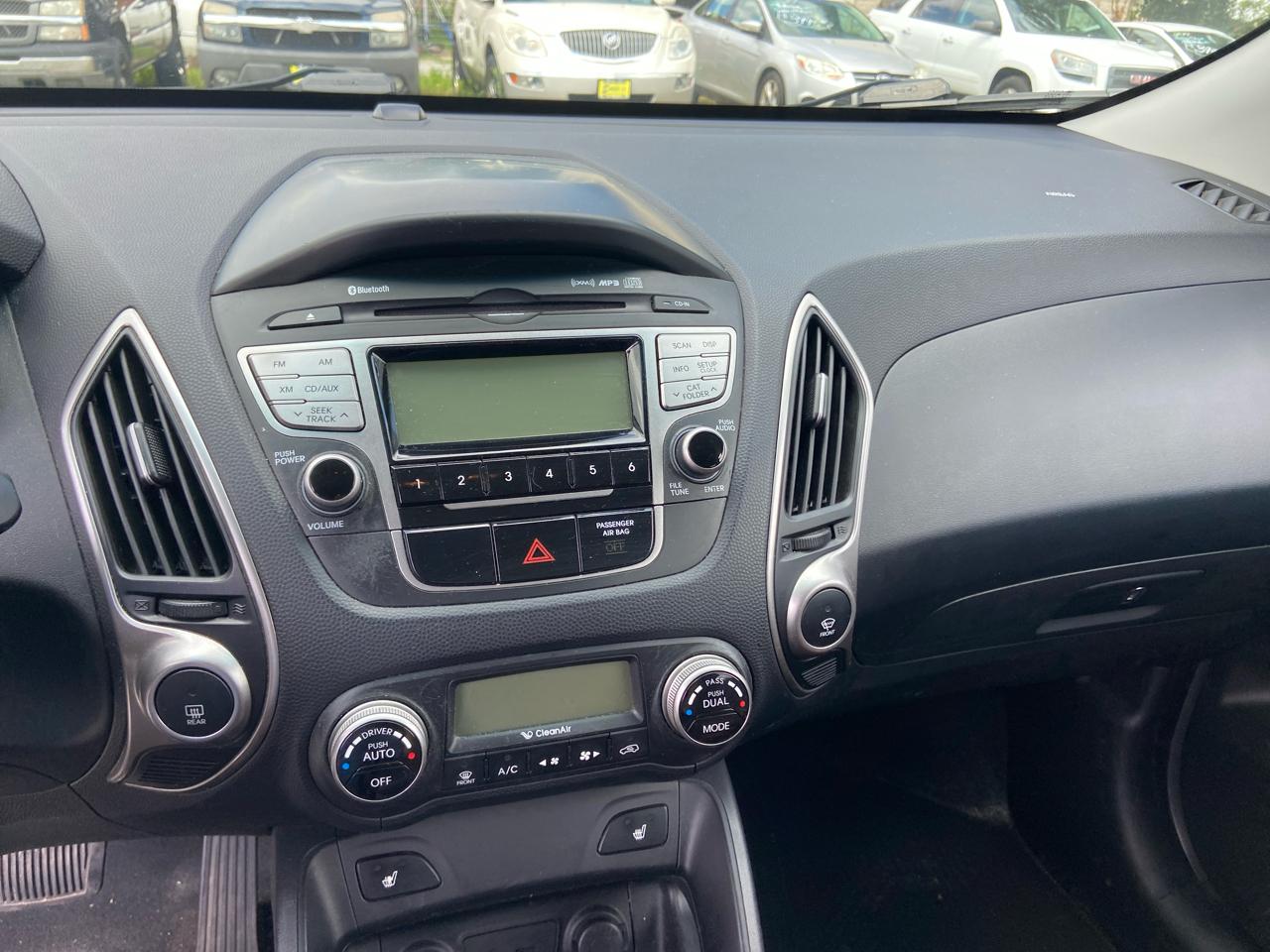 Hyundai Tucson Limited Auto AWD 2011