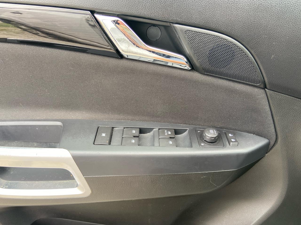 Chevrolet Captiva Sport 2LS FWD 2013