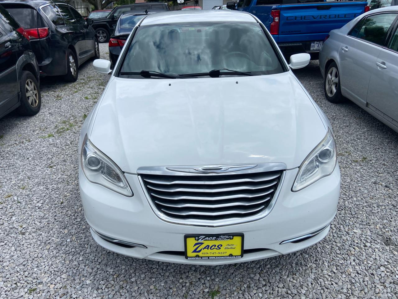 Chrysler 200 Touring 2012
