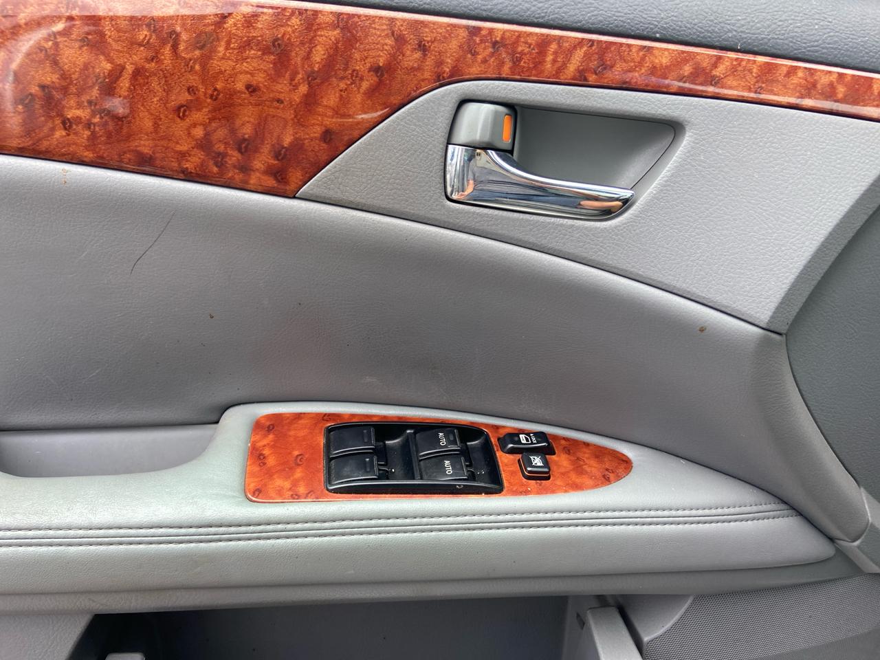 Toyota Avalon Limited 2006