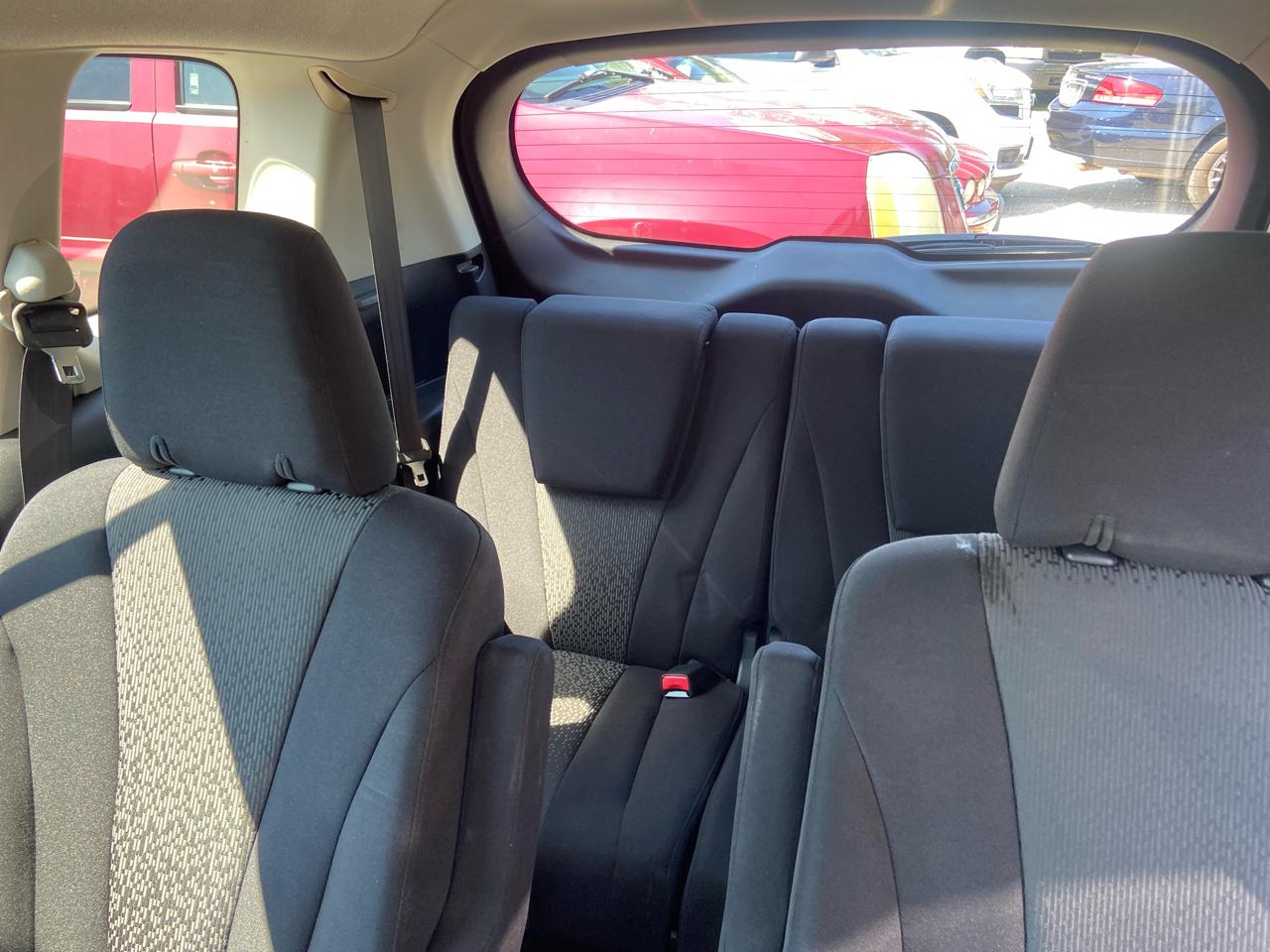 Mazda MAZDA5 Sport 2012