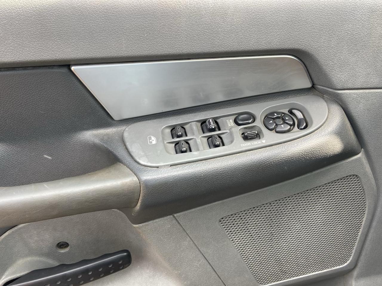 Dodge Ram 1500 SXT Quad Cab Long Bed 4WD 2008