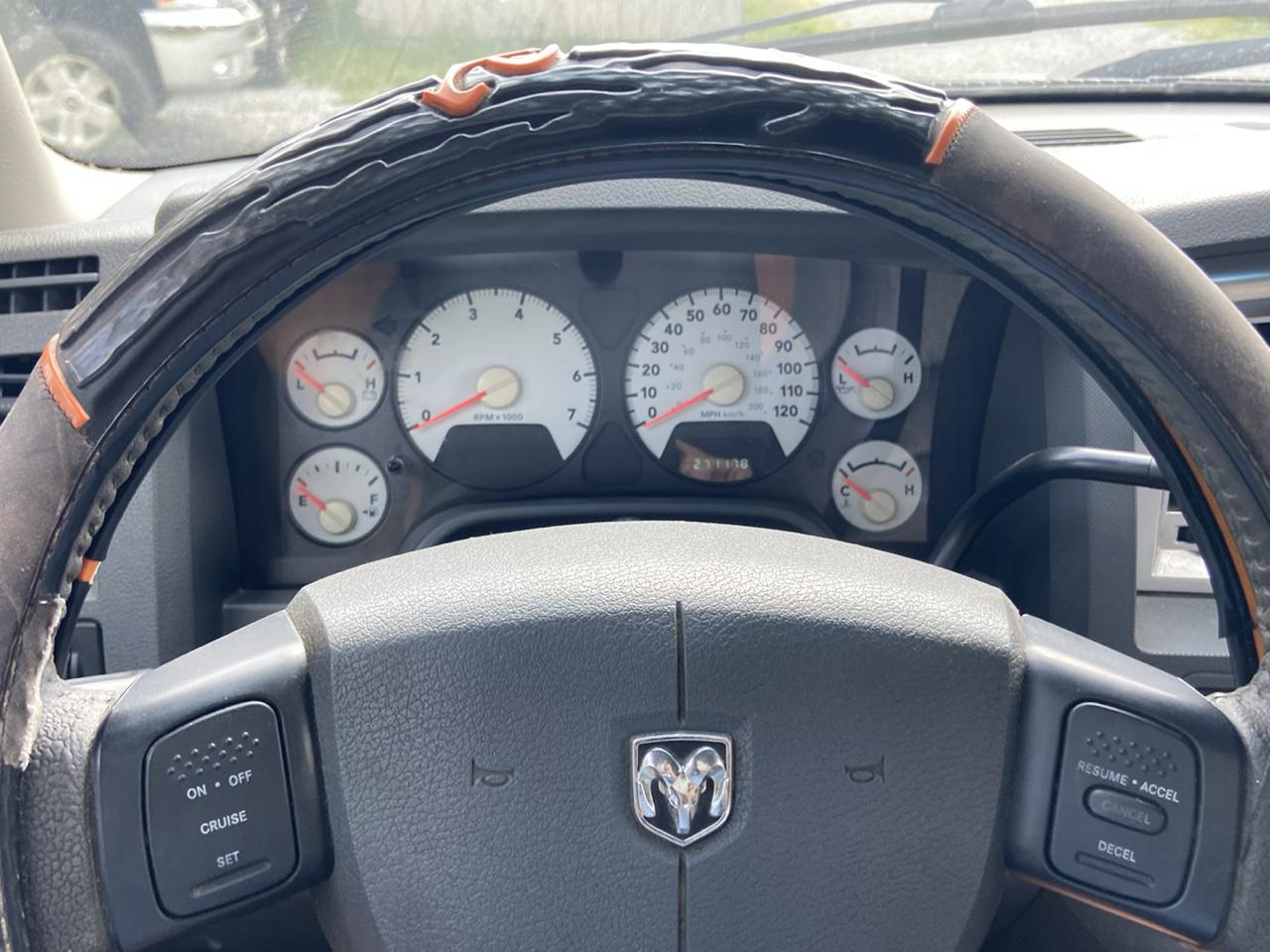 Dodge Ram 1500 SXT Quad Cab Long Bed 4WD 2008