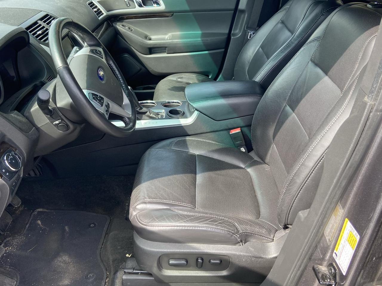 Ford Explorer Limited FWD 2013