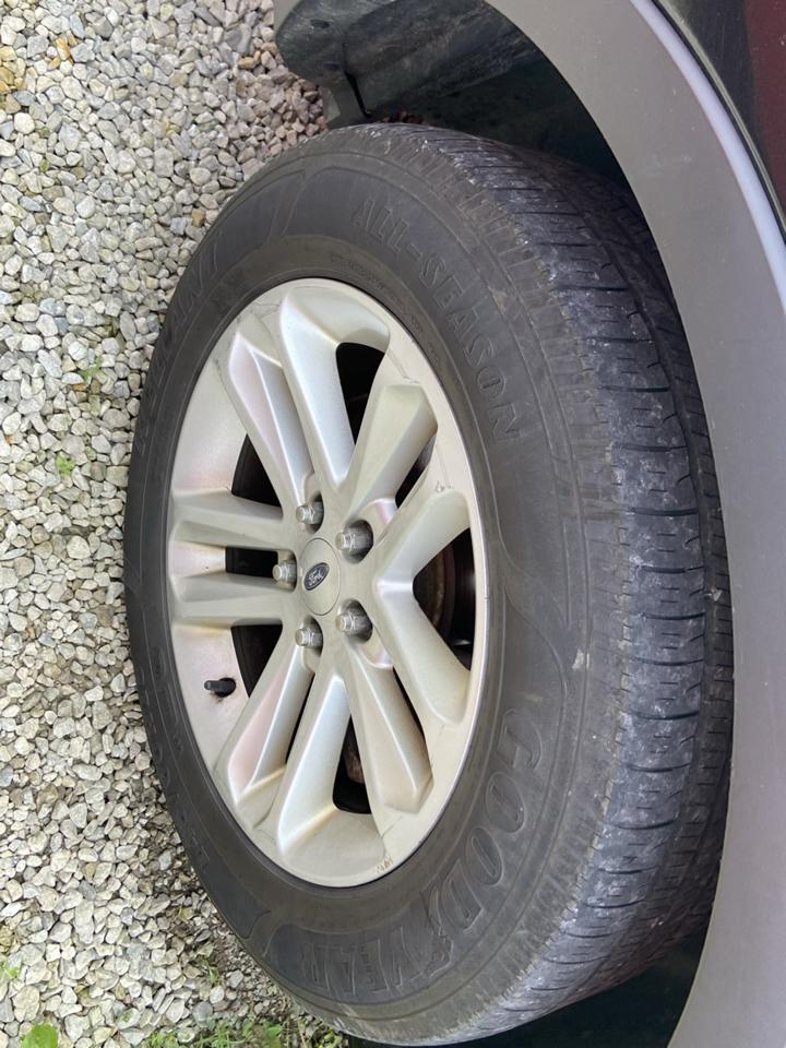 Ford Explorer XLT 4WD 2013