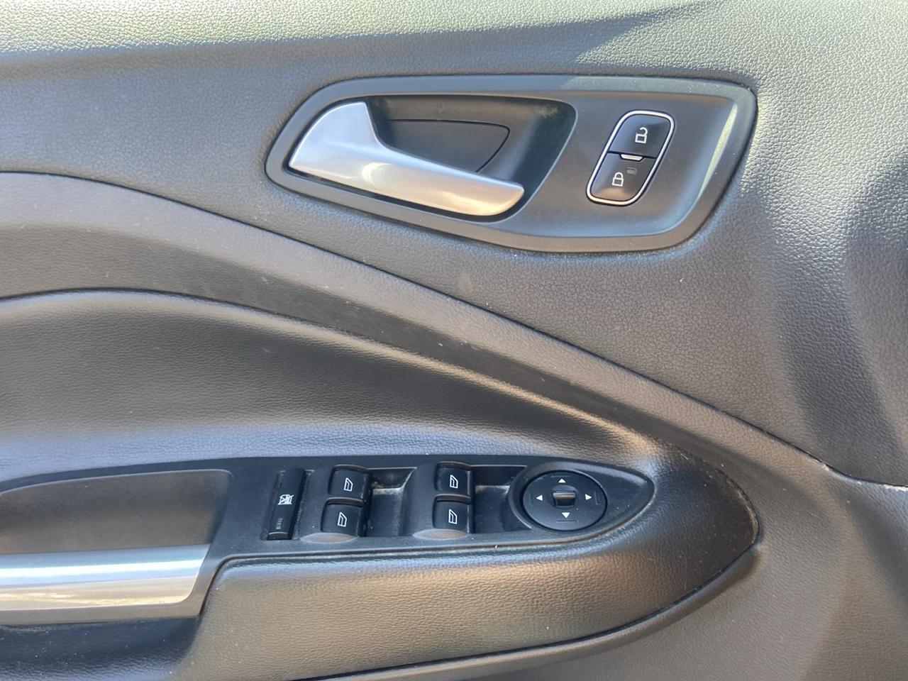 Ford Escape SE FWD 2017