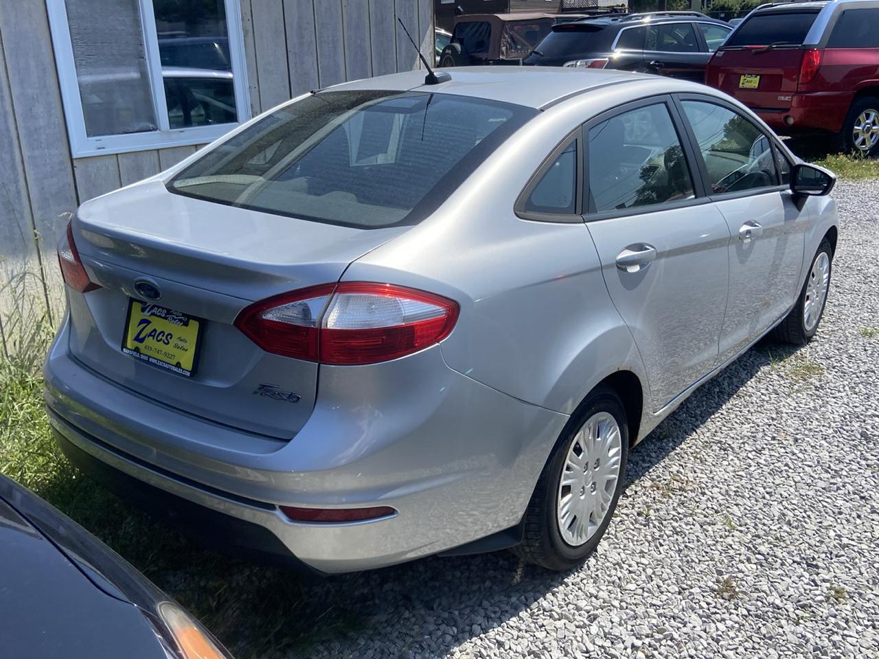 Ford Fiesta S Sedan 2014