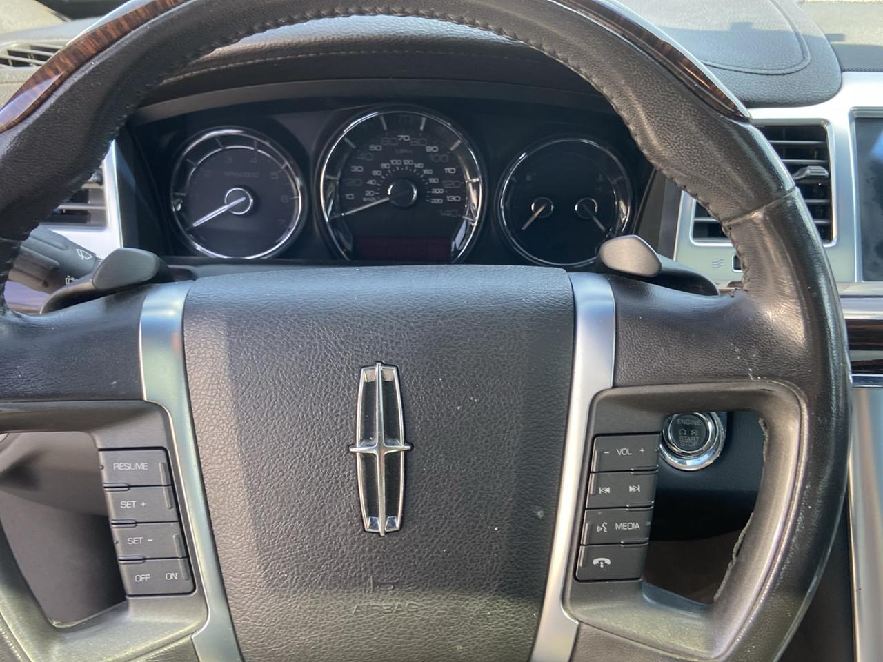 Lincoln MKS 3.7L FWD 2012