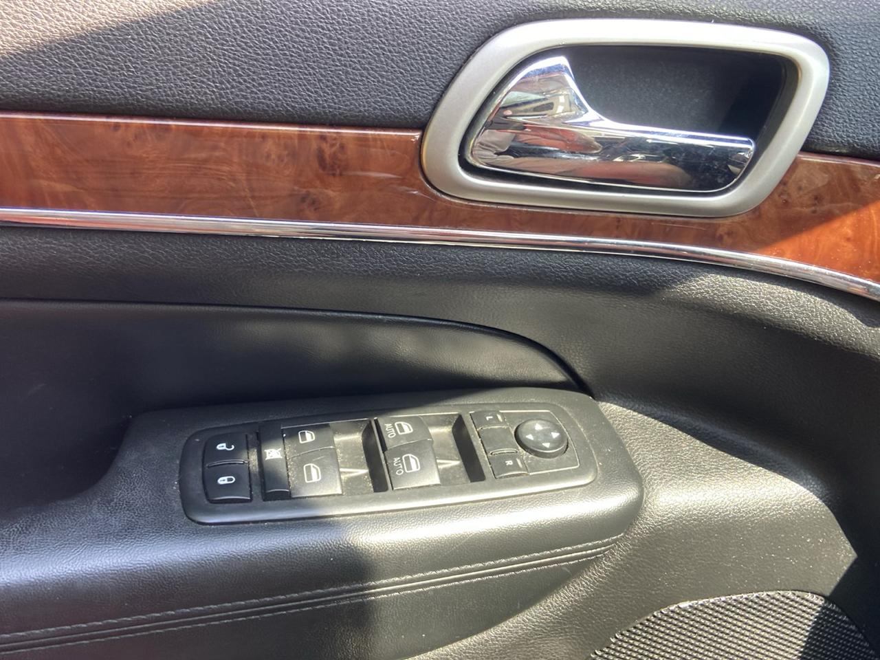 Jeep Grand Cherokee Limited 4WD 2012