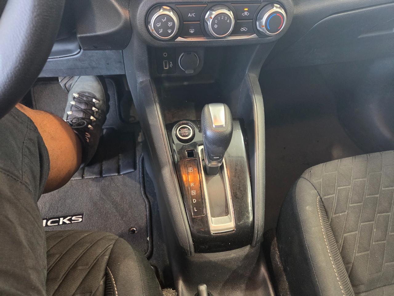 Nissan Kicks S 2021