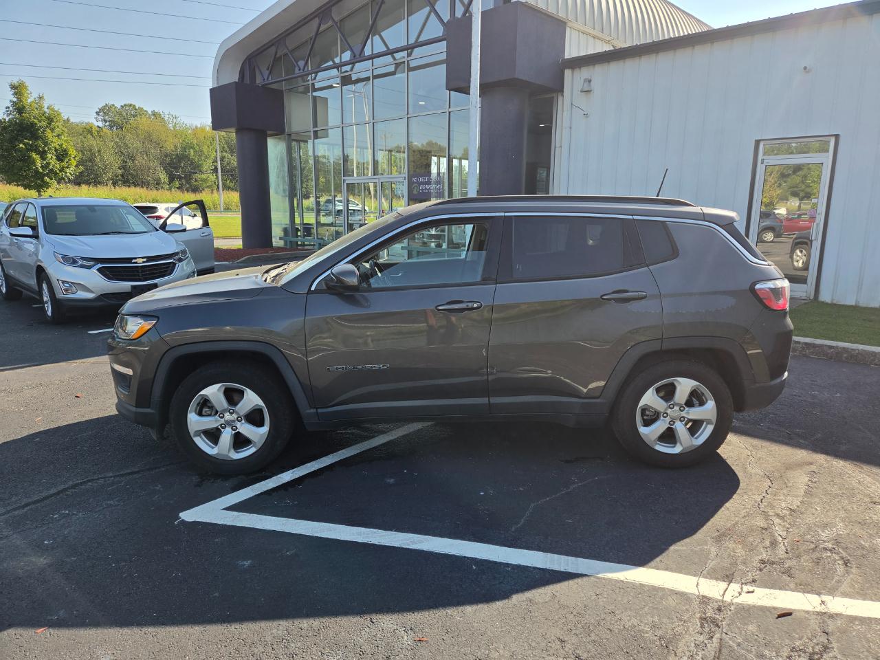 Jeep Compass Latitude FWD 2019