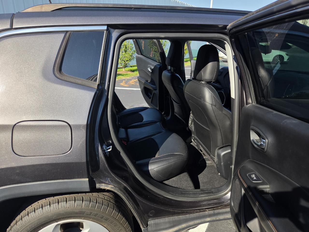 Jeep Compass Latitude FWD 2019