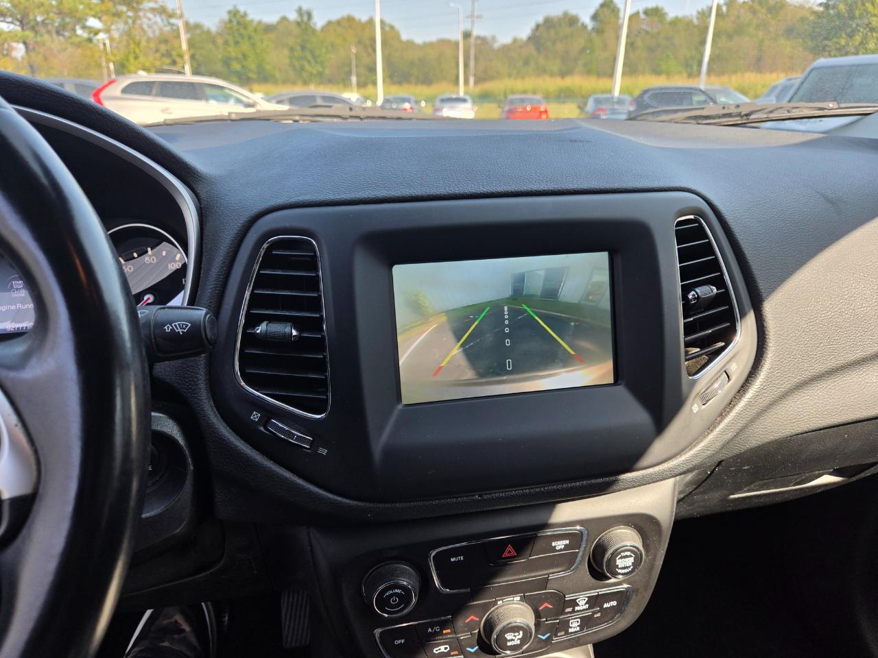 Jeep Compass Latitude FWD 2019