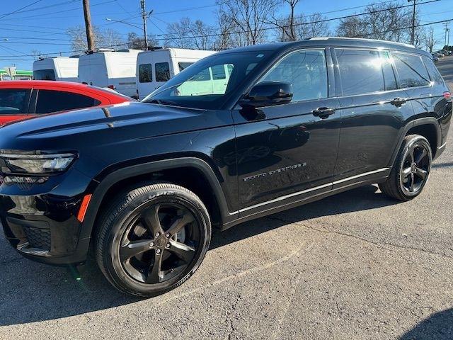 2023 Jeep Grand Cherokee L Laredo
