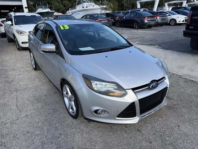 Ford Focus Titanium Sedan 2013