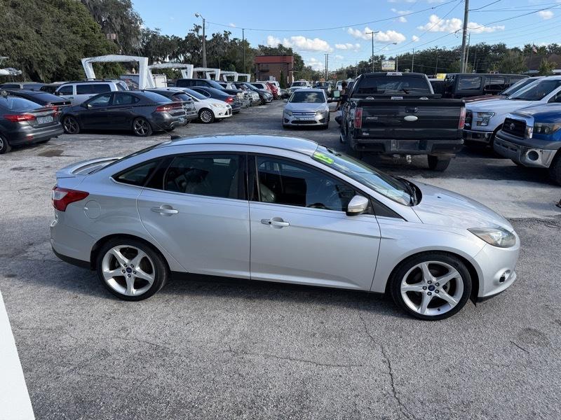 Ford Focus Titanium Sedan 2013