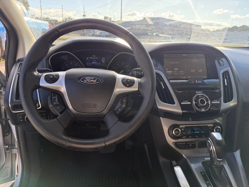 Ford Focus Titanium Sedan 2013