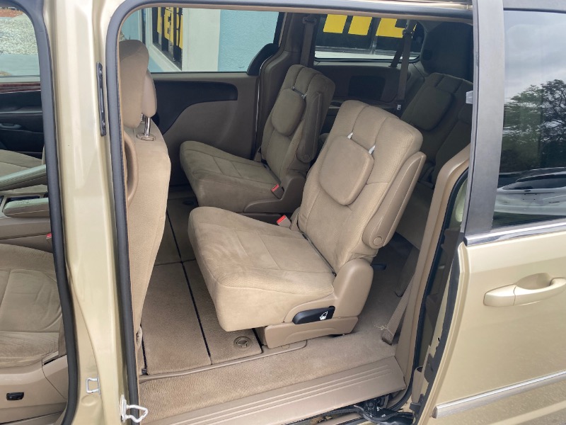 Chrysler Town & Country Touring 2011