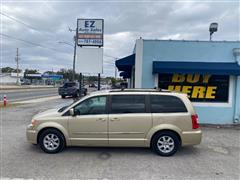 2011 Chrysler Town & Country 