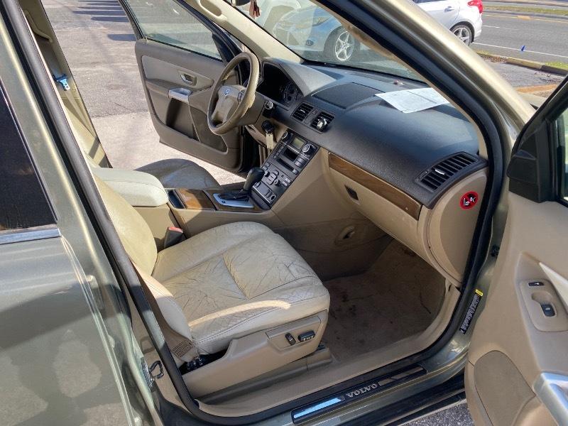 Volvo XC90 3.2 FWD 7-Passenger 2009