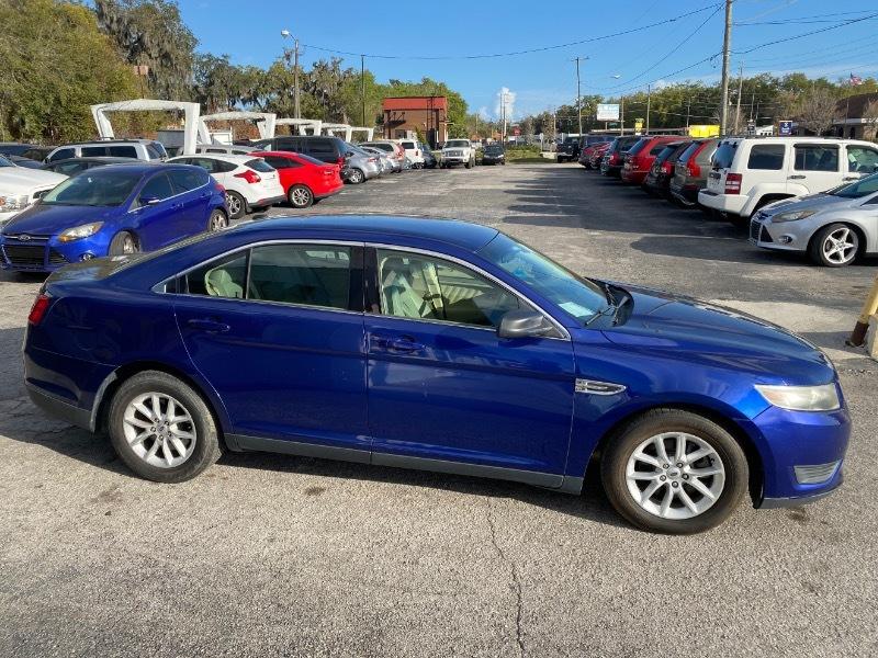 Ford Taurus SE FWD 2013