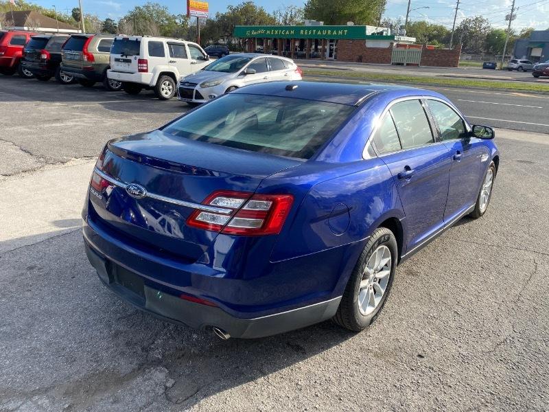 Ford Taurus SE FWD 2013