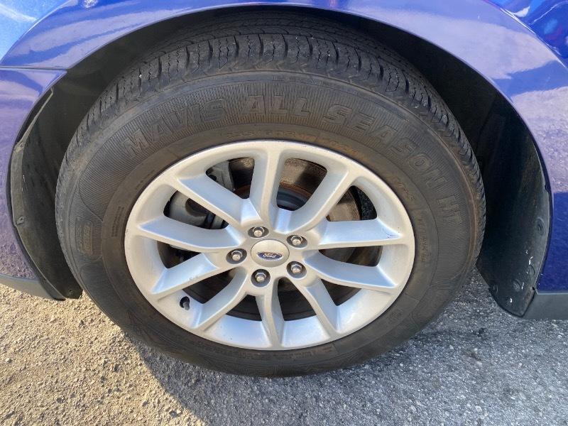 Ford Taurus SE FWD 2013