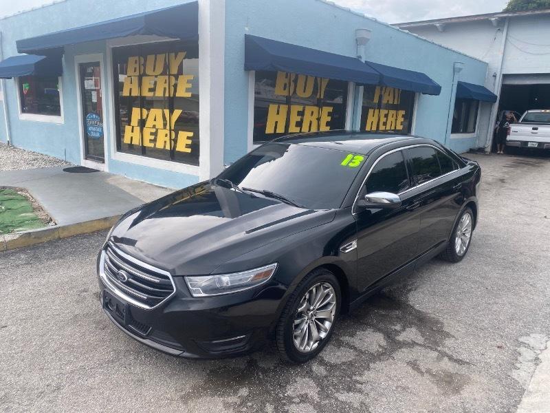 Ford Taurus Limited FWD 2013