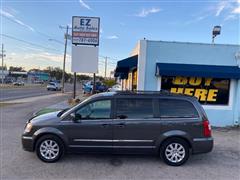 2016 Chrysler Town & Country 
