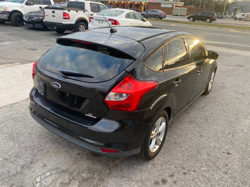 Ford Focus SE Hatch 2014
